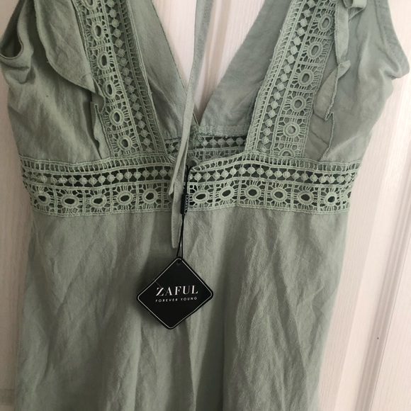 ZAUFUL light green dress - Picture 6 of 7